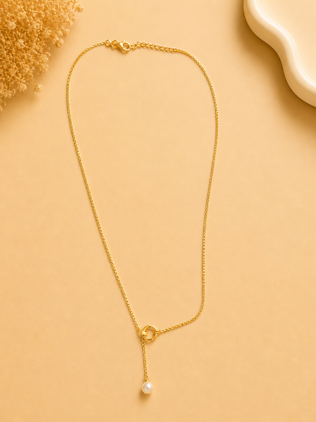 Minimal Pearl Drop Necklace