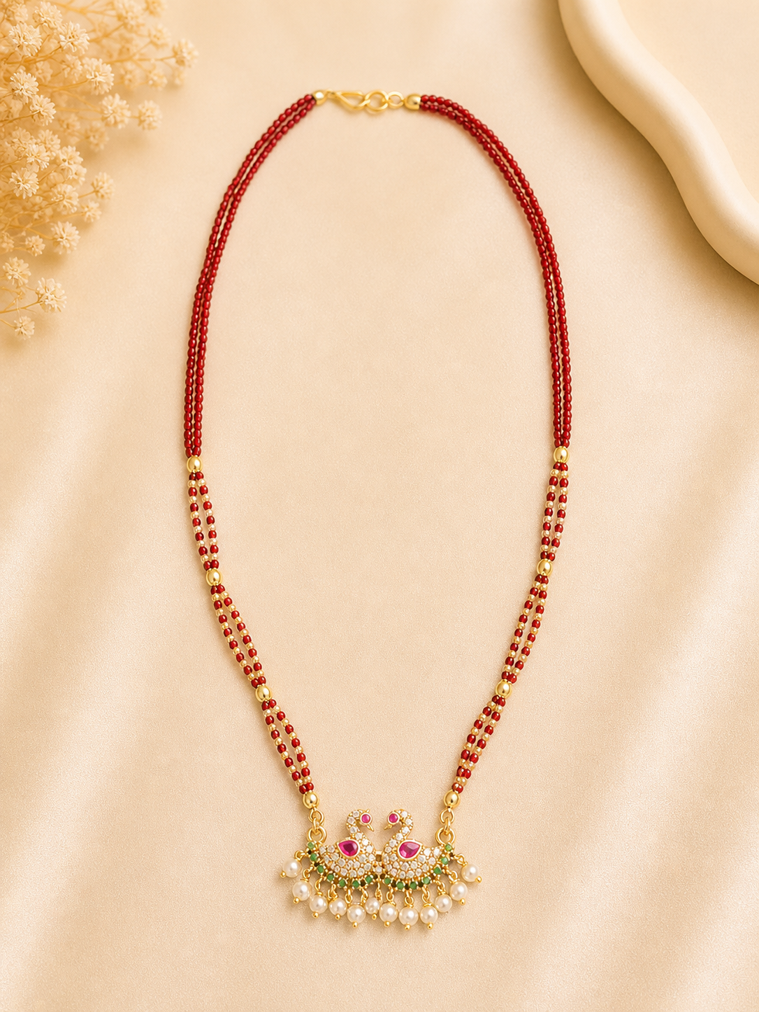 Maroon Swan Pearl Necklace