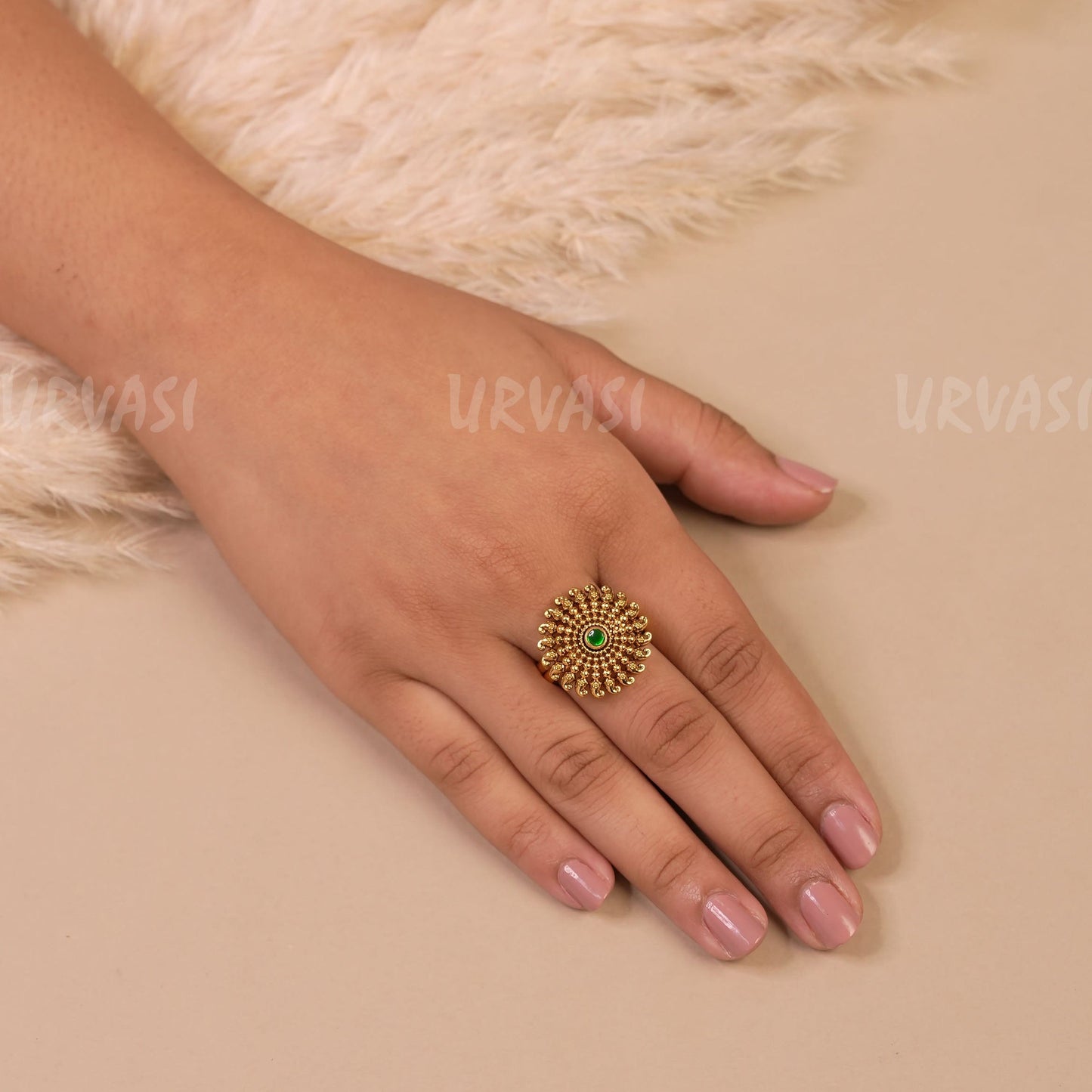 Antique Finger Ring FR48